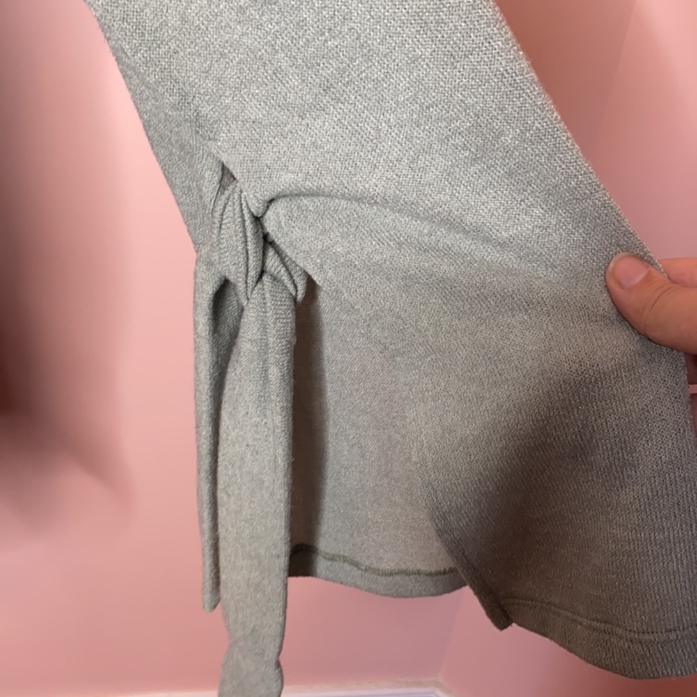 Addie Keyhole Sweater - Picture 2 of 4